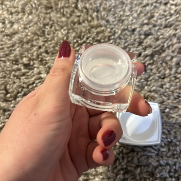 Grande Cosmetics
GrandeBROW-LAMINATE Brow Styling Gel with Peptides - Picture 2 of 2